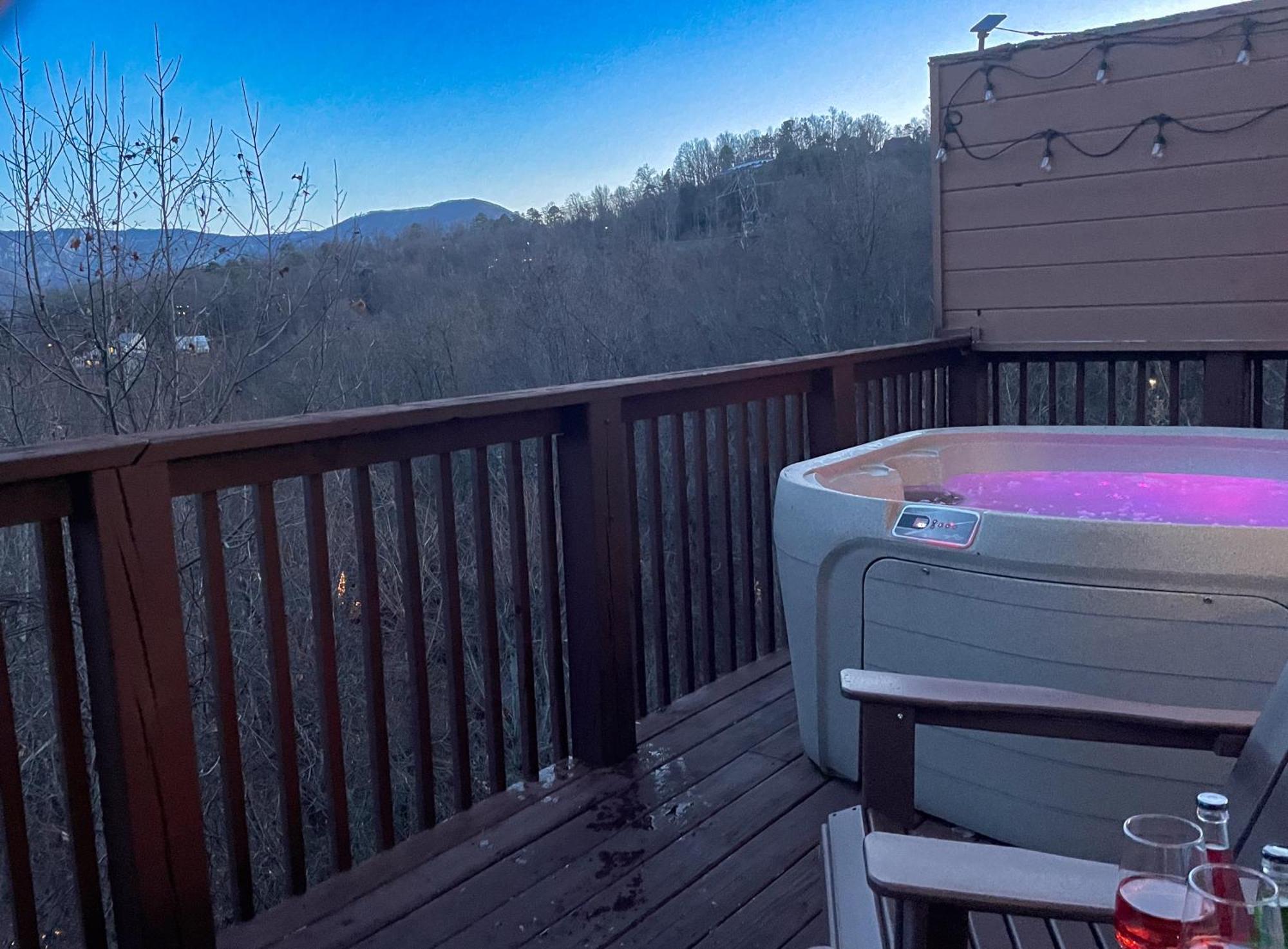 Heavenly View - Bear Themed Cabin, Hottub, Dog-Friendly, Near Gatlinburg Extérieur photo